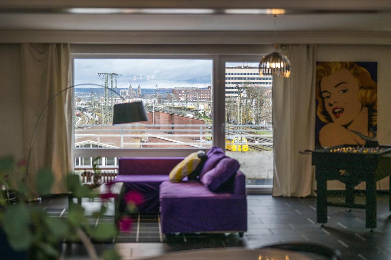 Pop Art Loft Ueber Den Daechern Von Koblenz Koblenz  Kültér fotó