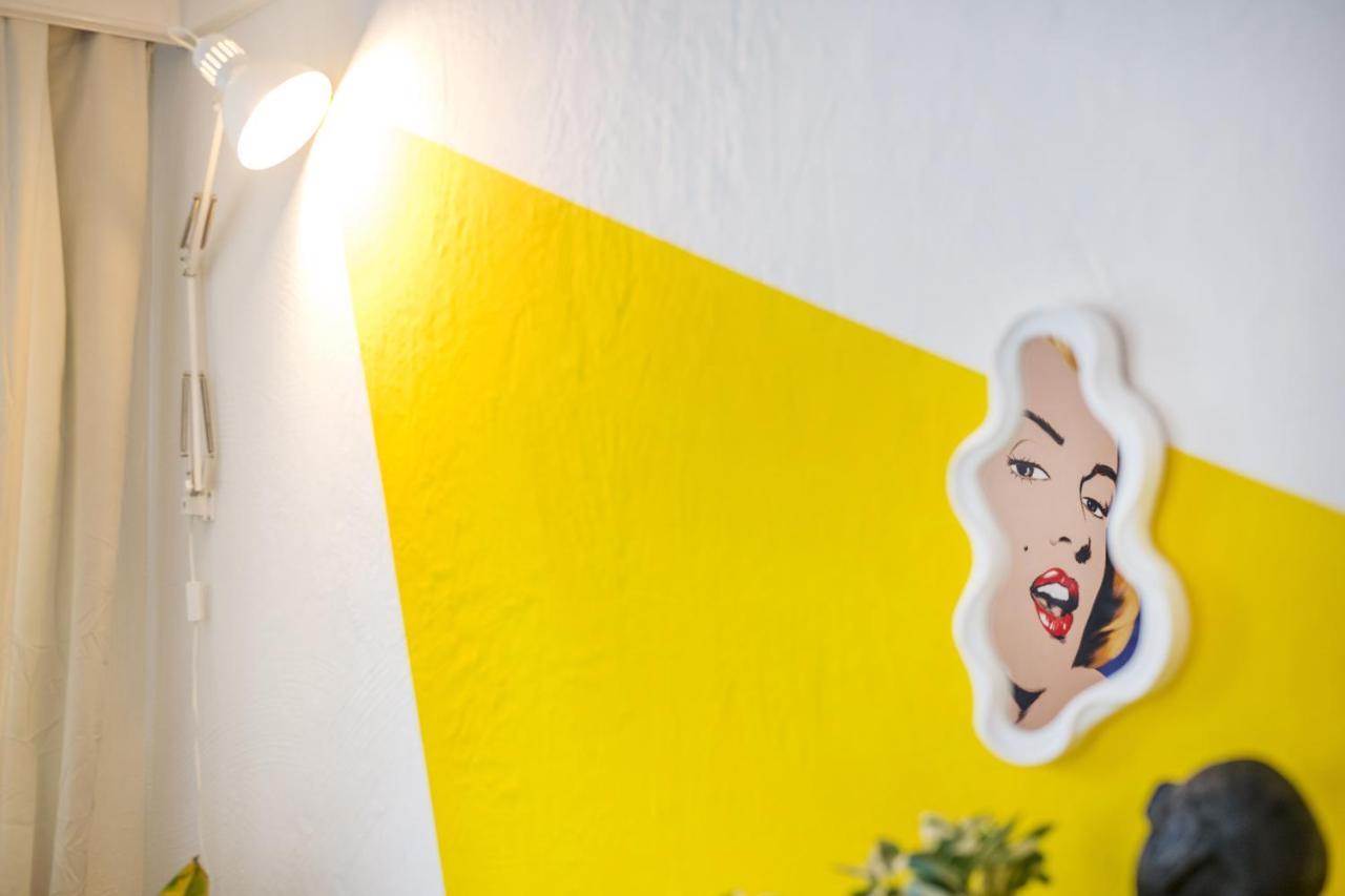 Pop Art Loft Ueber Den Daechern Von Koblenz Koblenz  Kültér fotó